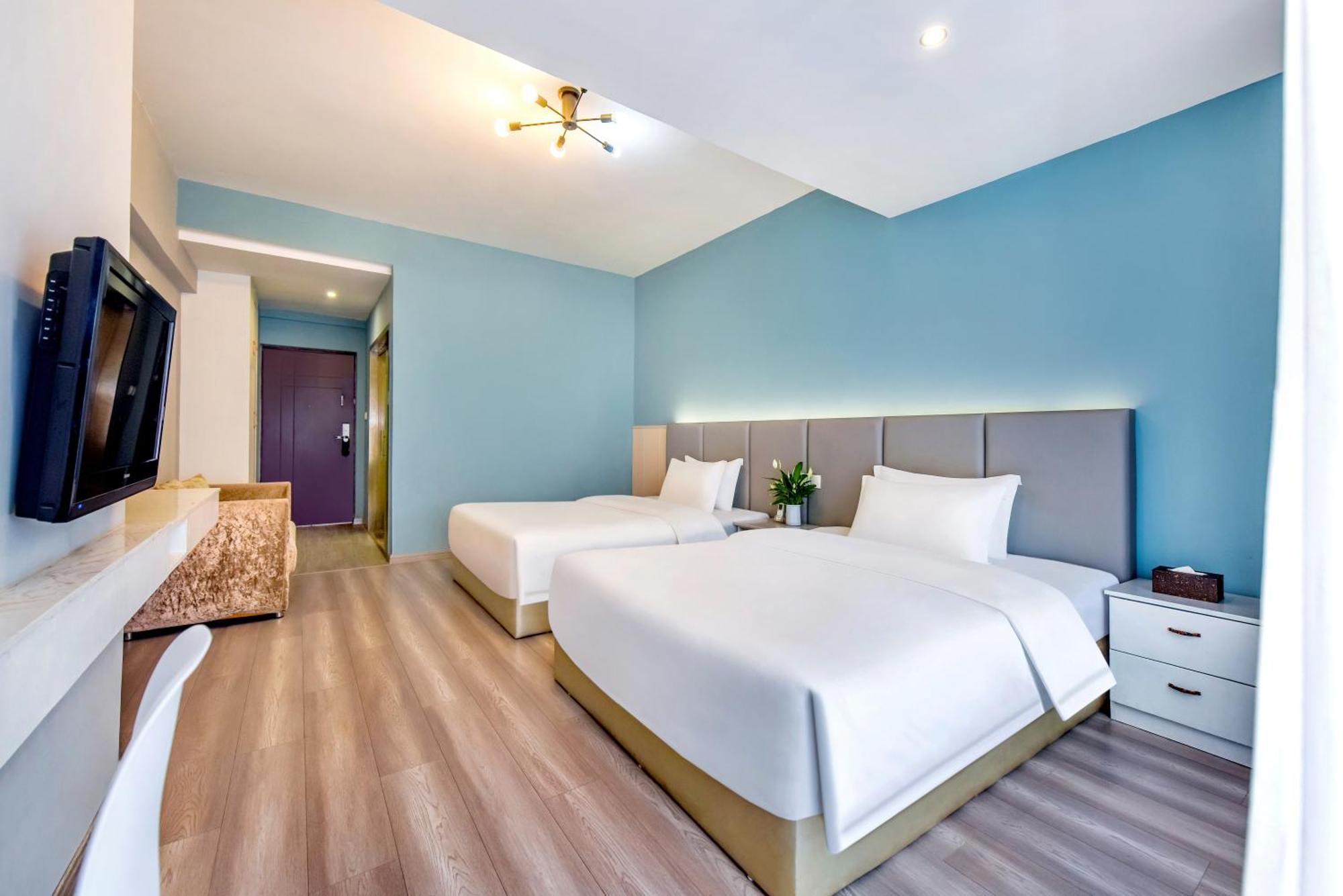 If Hotel Чунцин Экстерьер фото